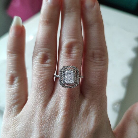 Radiant Halo Ring 💍 - Picture 5 of 6